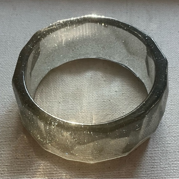 ✨ Silver-Tone Faceted Bangle Bracelet ✨ - Picture 2 of 3